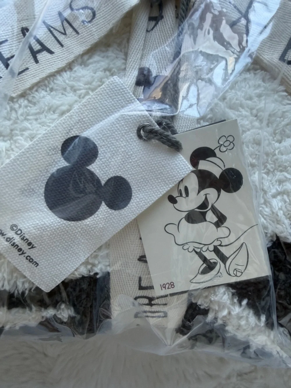 NWT Barefoot Dreams CozyChic Classic Mickey Mouse Blanket | Cream/Carbon